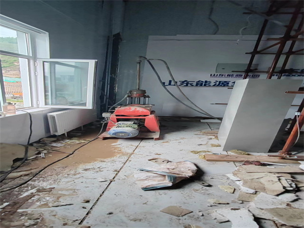 河津地基基础下沉墙体裂缝加固注浆顶升施工